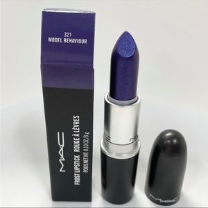 MAC Model Behaviour lipstick
